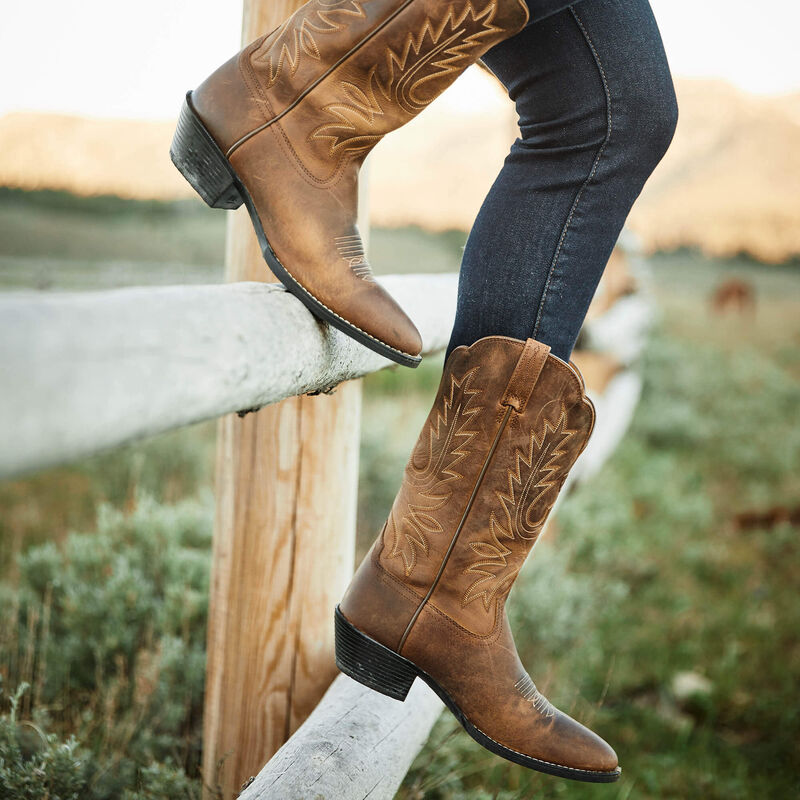 Material types for cowboy boots